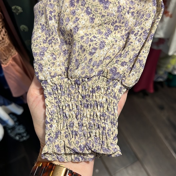 Smocked wrist and waist, flowy dress - Picture 2 of 3